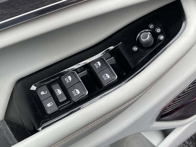 2022 Jeep Grand Cherokee L Overland 4x4