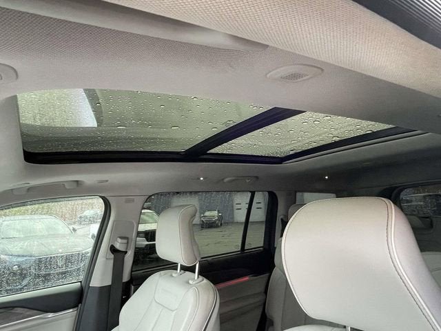 2022 Jeep Grand Cherokee L Overland 4x4