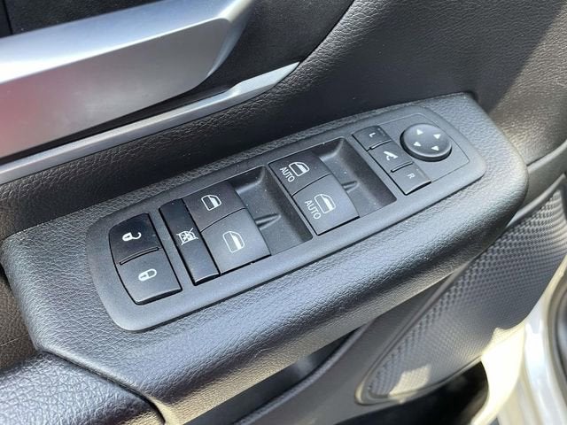 2022 RAM 1500 Big Horn Quad Cab 4x4 6'4" Box