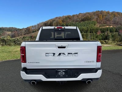 2025 RAM 1500 Limited Crew Cab 4x4 5'7" Box