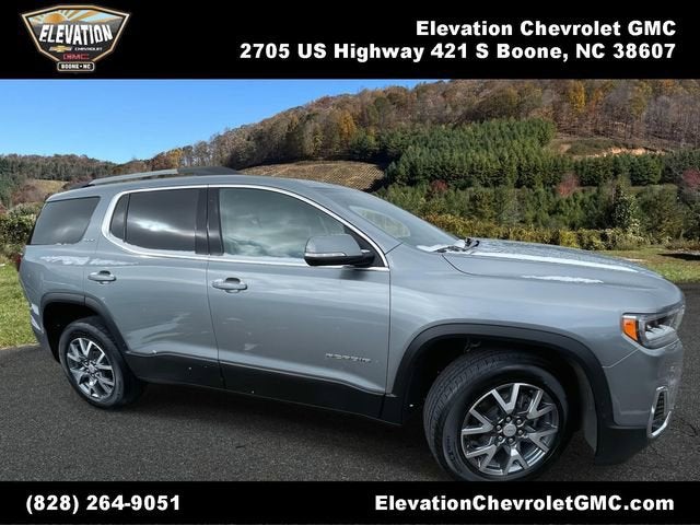 2023 GMC Acadia SLT