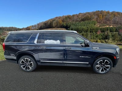 2022 GMC Yukon XL Denali