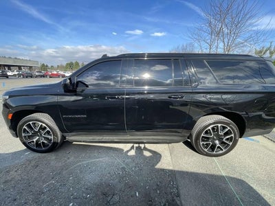 2023 Chevrolet Suburban RST
