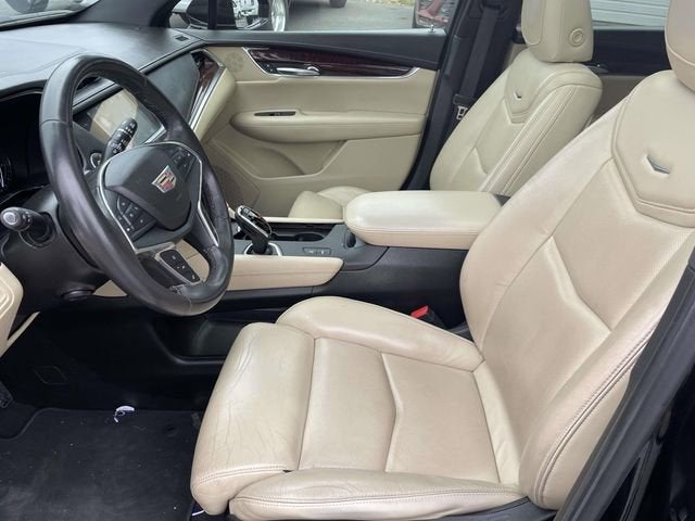 2017 Cadillac XT5 Premium Luxury FWD