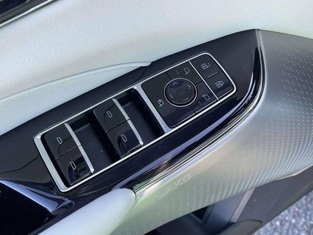 2024 Cadillac LYRIQ Sport 2