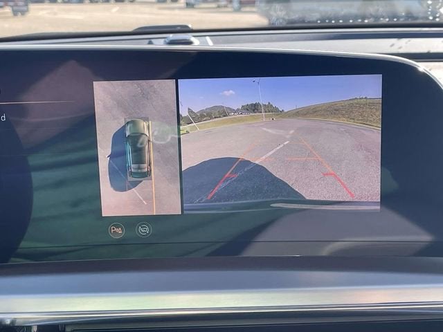 2024 Cadillac LYRIQ Sport 2