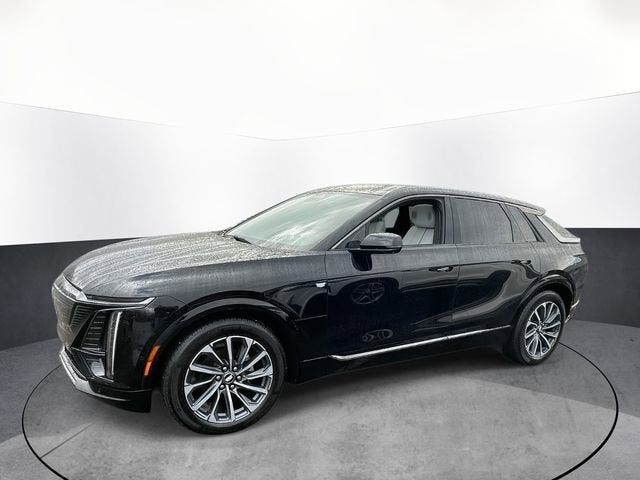 2024 Cadillac LYRIQ Sport 2
