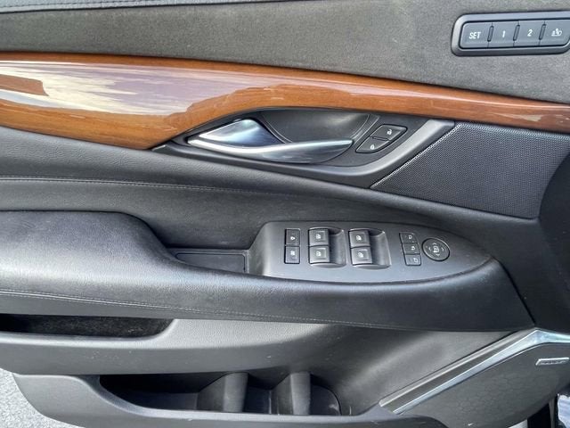 2018 Cadillac Escalade ESV Luxury