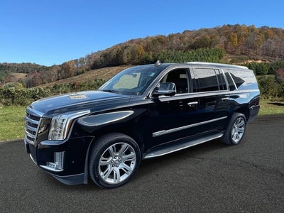 2018 Cadillac Escalade ESV Luxury