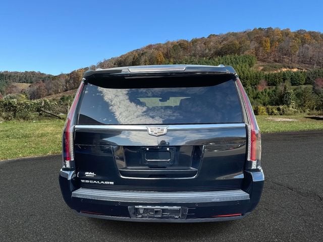 2018 Cadillac Escalade ESV Luxury