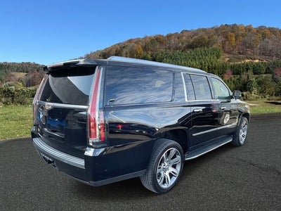 2018 Cadillac Escalade ESV Luxury