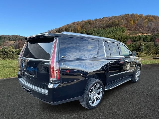 2018 Cadillac Escalade ESV Luxury