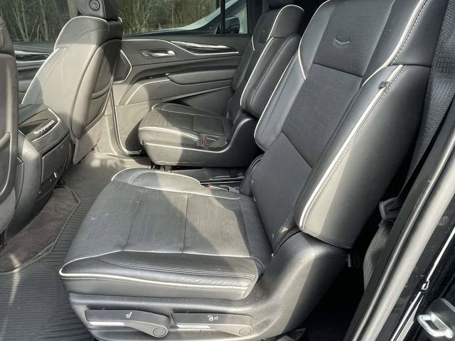 2022 Cadillac Escalade ESV Sport