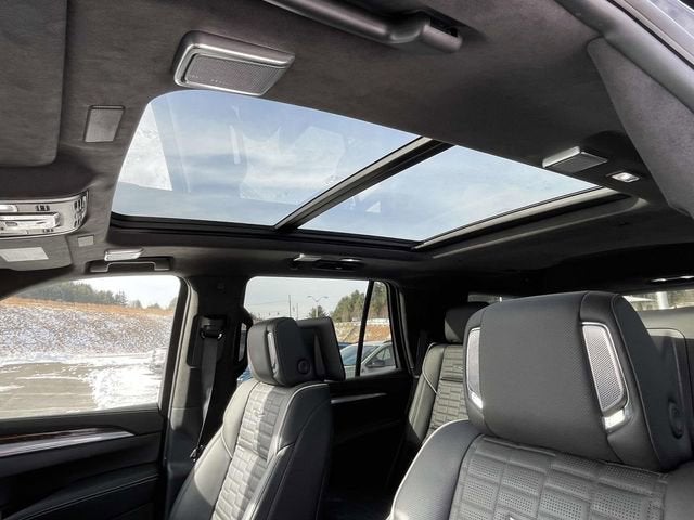 2025 Cadillac Escalade Sport Platinum