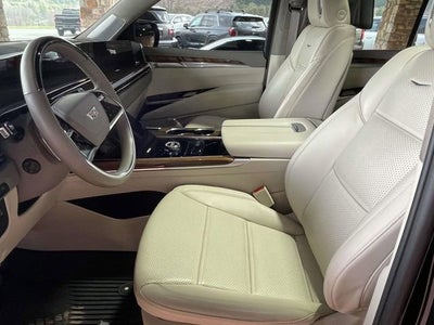 2025 Cadillac Escalade Sport Platinum