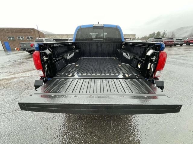 2018 Toyota Tacoma SR