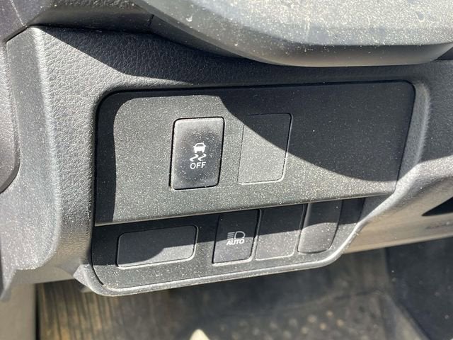 2022 Toyota Tacoma SR V6