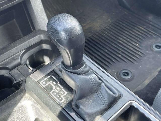 2022 Toyota Tacoma SR V6