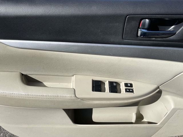 2011 Subaru Outback 2.5i Premium