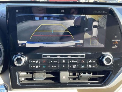 2021 Toyota Highlander Hybrid Platinum