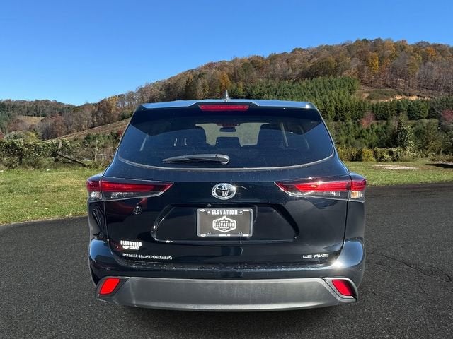 2024 Toyota Highlander LE