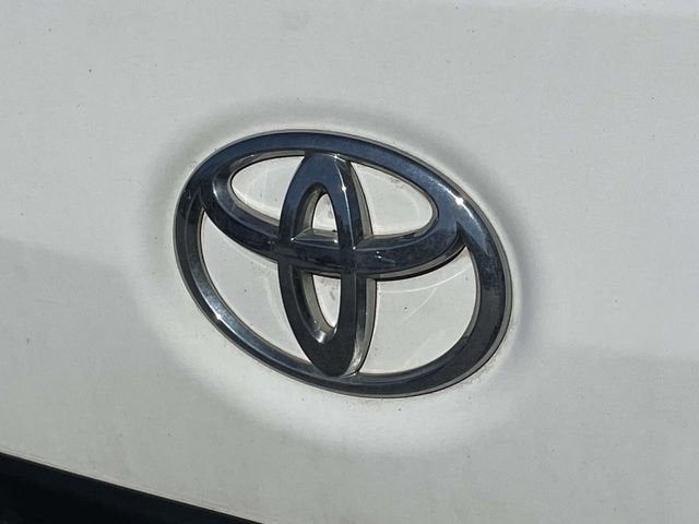 2011 Toyota Sienna Base V6