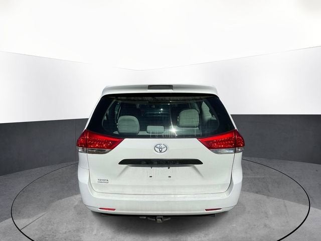 2011 Toyota Sienna Base V6