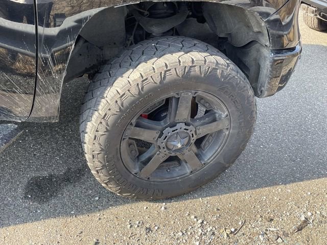 2017 Toyota Tundra SR5 5.7L V8