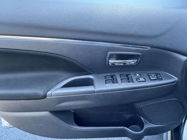 2024 Mitsubishi Outlander Sport S