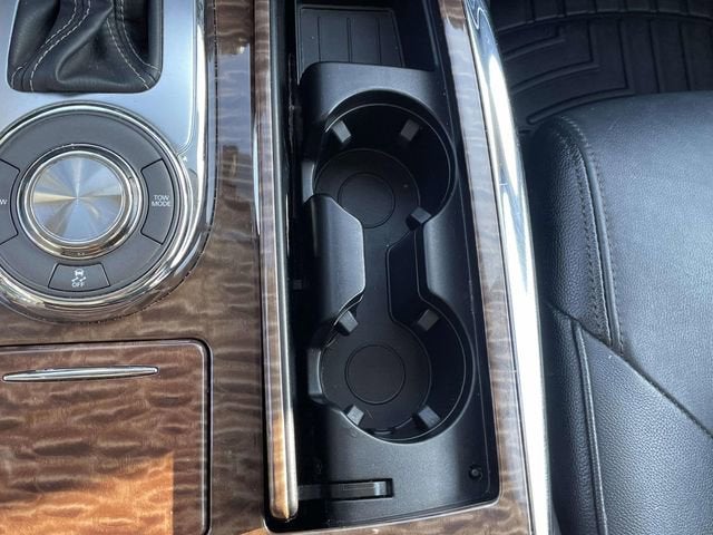 2020 Nissan Armada SV 2WD