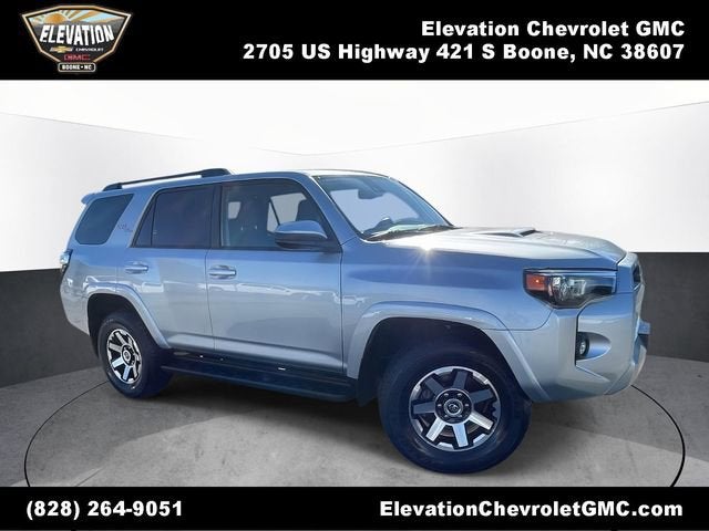 2024 Toyota 4Runner TRD Off Road