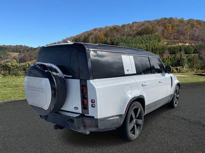 2023 Land Rover Defender X-Dynamic SE