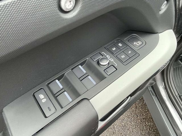 2022 Land Rover Defender 110 X-Dynamic HSE