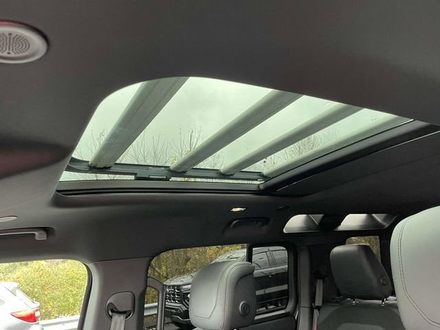 2022 Land Rover Defender 110 X-Dynamic HSE