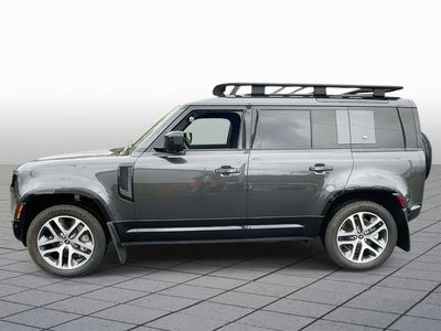 2022 Land Rover Defender 110 X-Dynamic HSE
