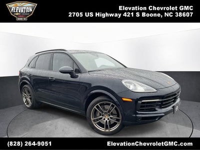2023 Porsche Cayenne Base