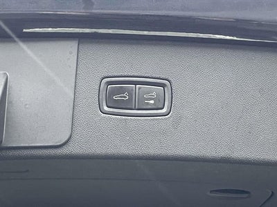 2023 Porsche Cayenne Base