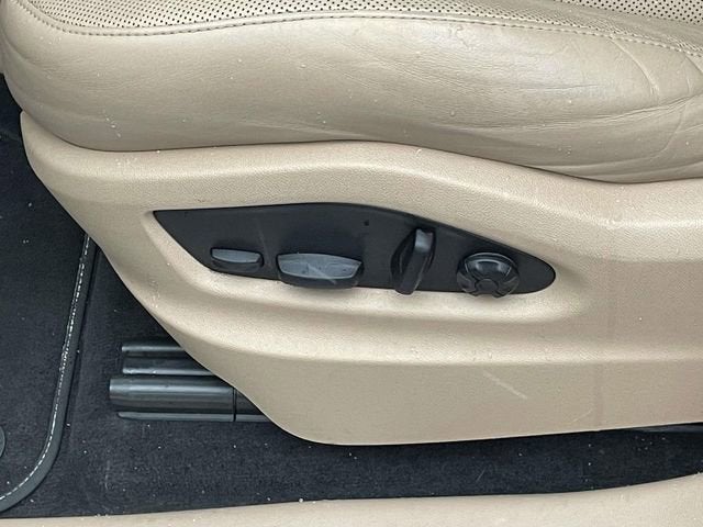 2023 Porsche Cayenne Base