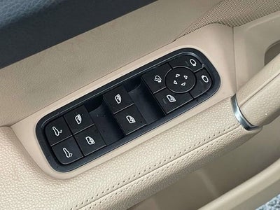 2023 Porsche Cayenne Base