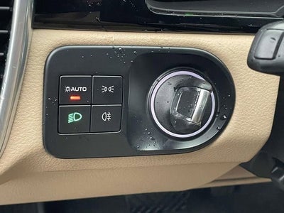 2023 Porsche Cayenne Base