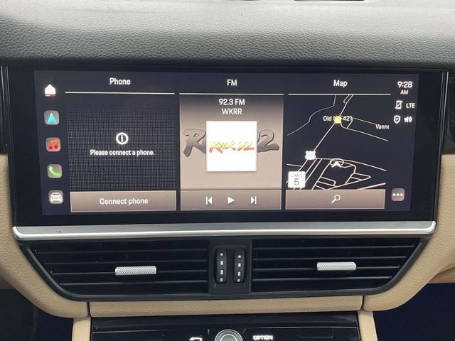 2023 Porsche Cayenne Base