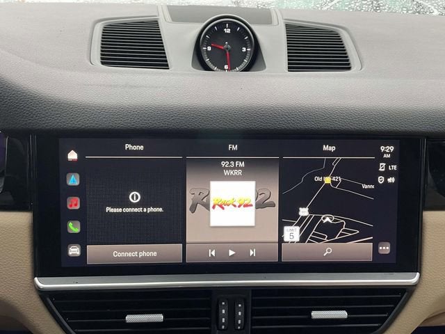 2023 Porsche Cayenne Base