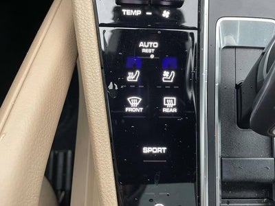 2023 Porsche Cayenne Base