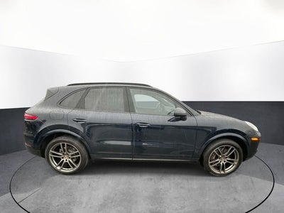 2023 Porsche Cayenne Base