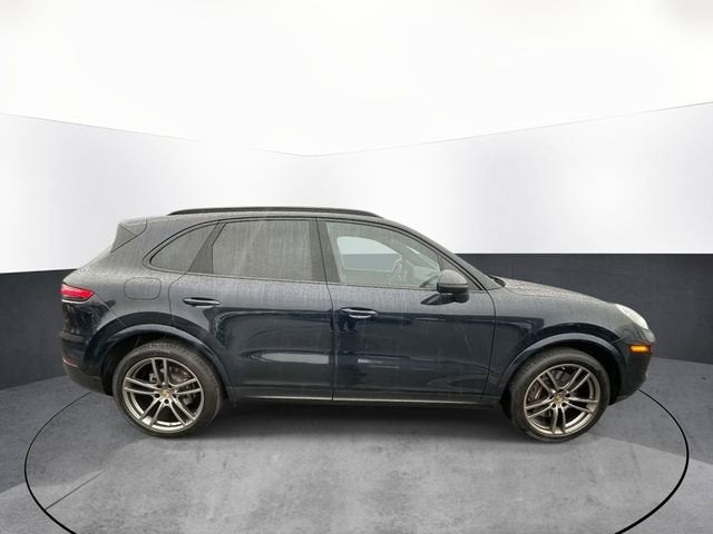 2023 Porsche Cayenne Base